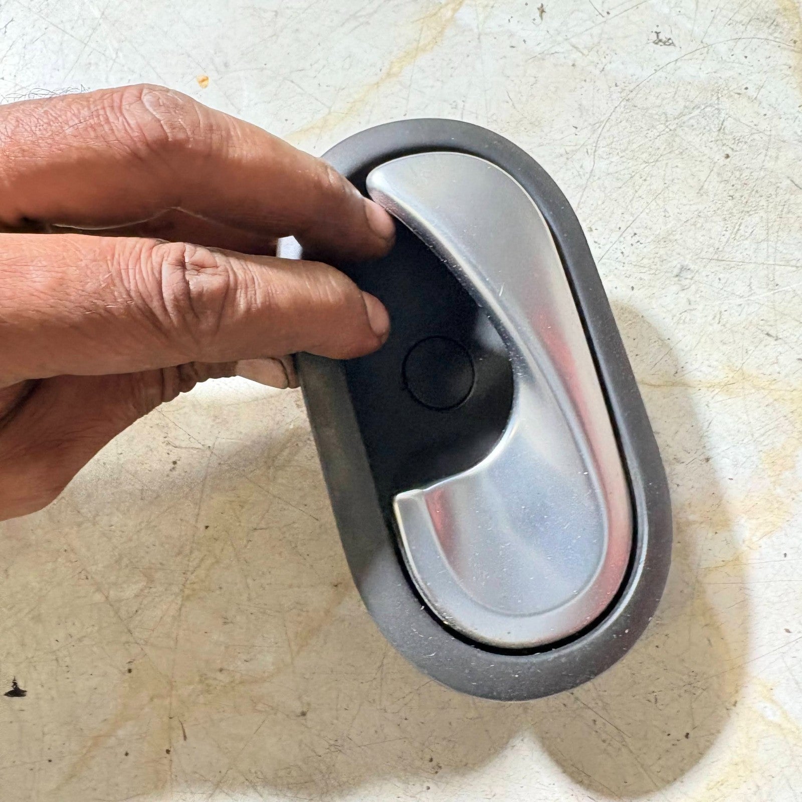 Renault Megane 2006 NS Passenger Side Interior Handle 8200028487 5005400006