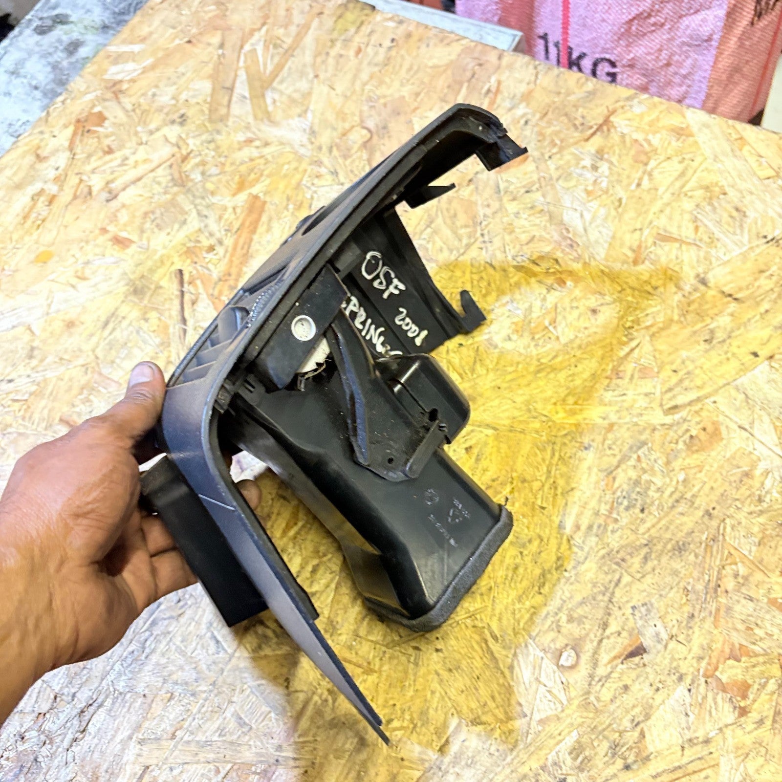 Mercedes-Benz Sprinter W906 2008 dashboard air vent driver right side DN14078R