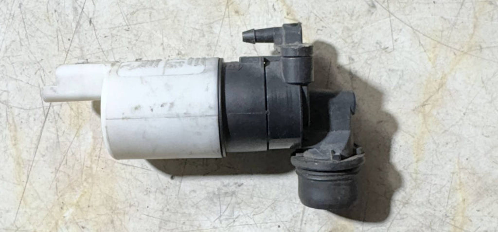 VAUXHALL VIVARO TRAFIC PRIMASTAR WASHER PUMP 8200067015