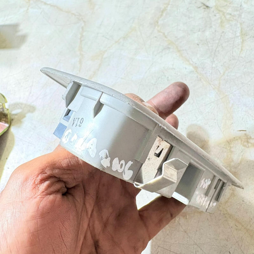 TOYOTA COROLLA 2003-2008 E120 ROOF INTERIOR LIGHT LAMP