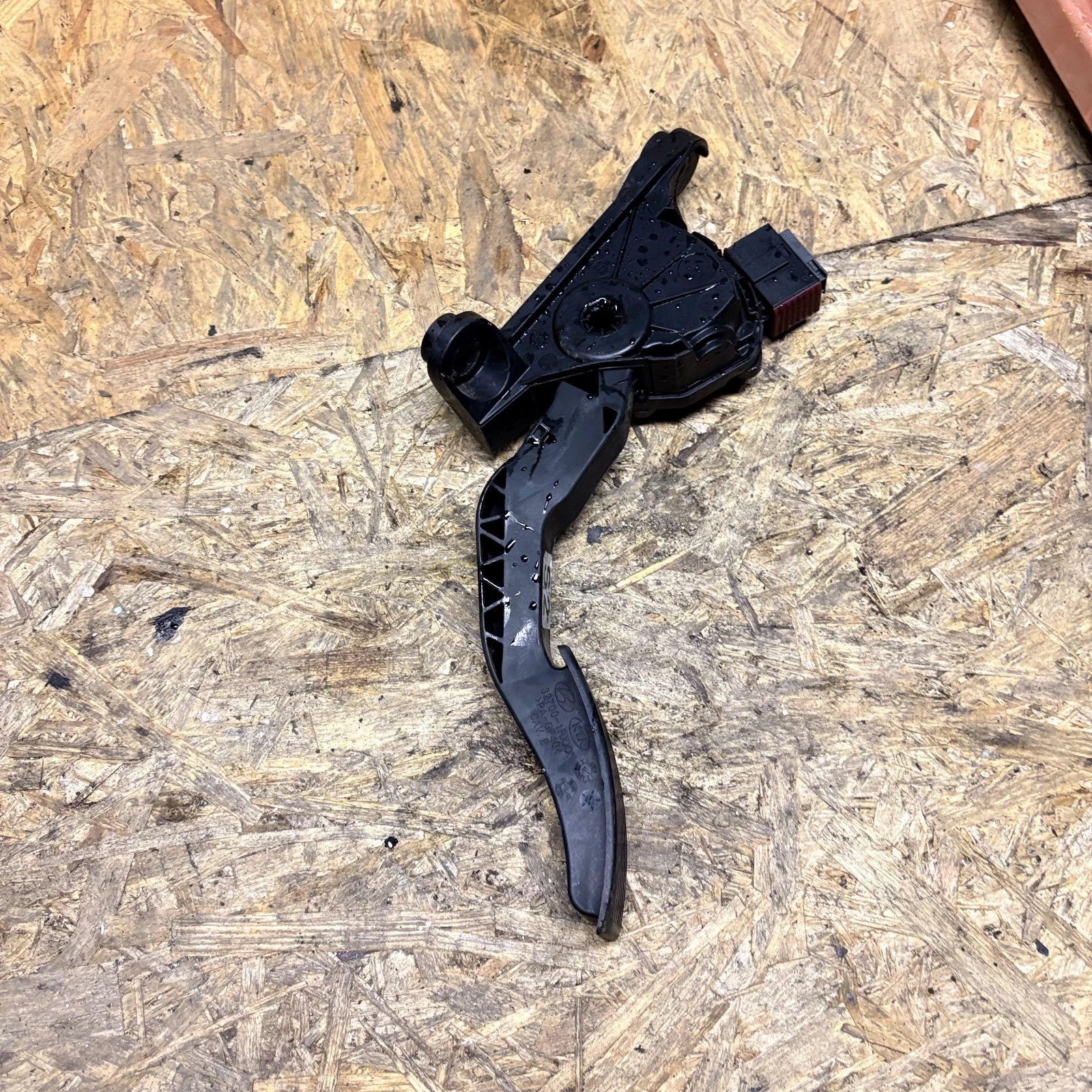 Kia Rio 2012 2013 2014 2015 2016 2017 Accelerator Throttle Pedal 32700-1RXXX