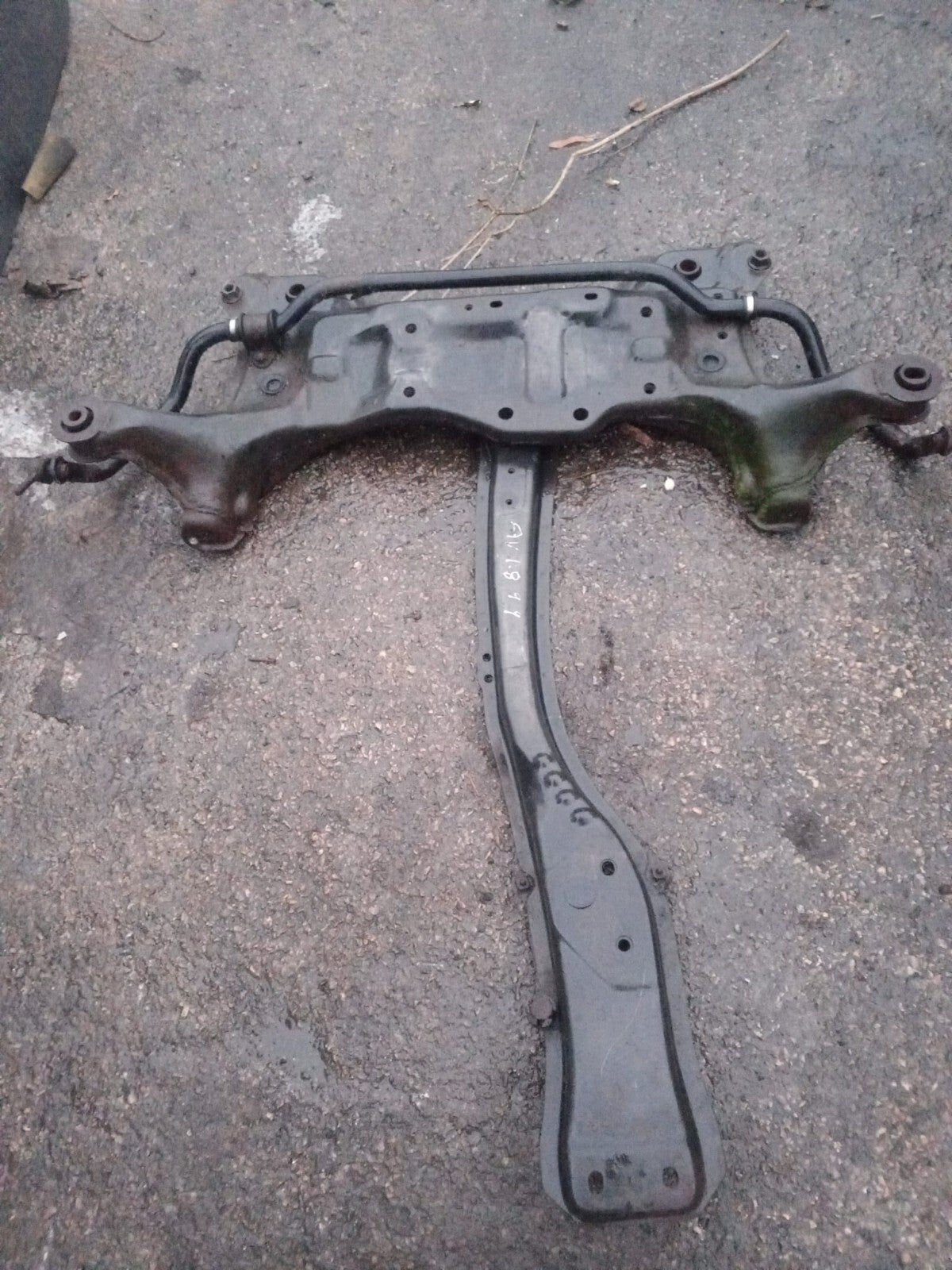 TOYOTA AVENSIS 1997-2003 1.8 AND 2.0 16V FRONT SUBFRAME