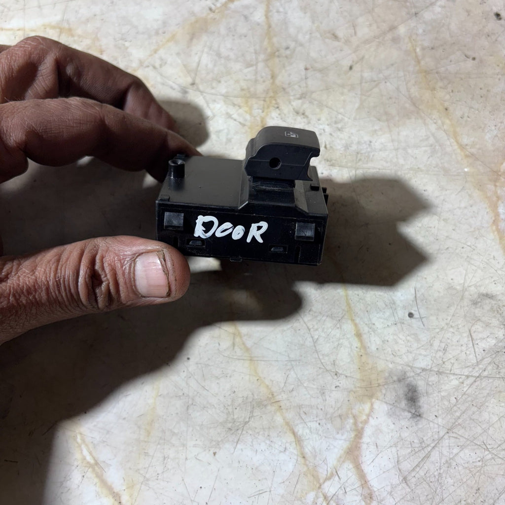 VAUXHALL ADAM M13 2013-2019 FRONT LEFT PASSENGER ELECTRIC WINDOW SWITCH