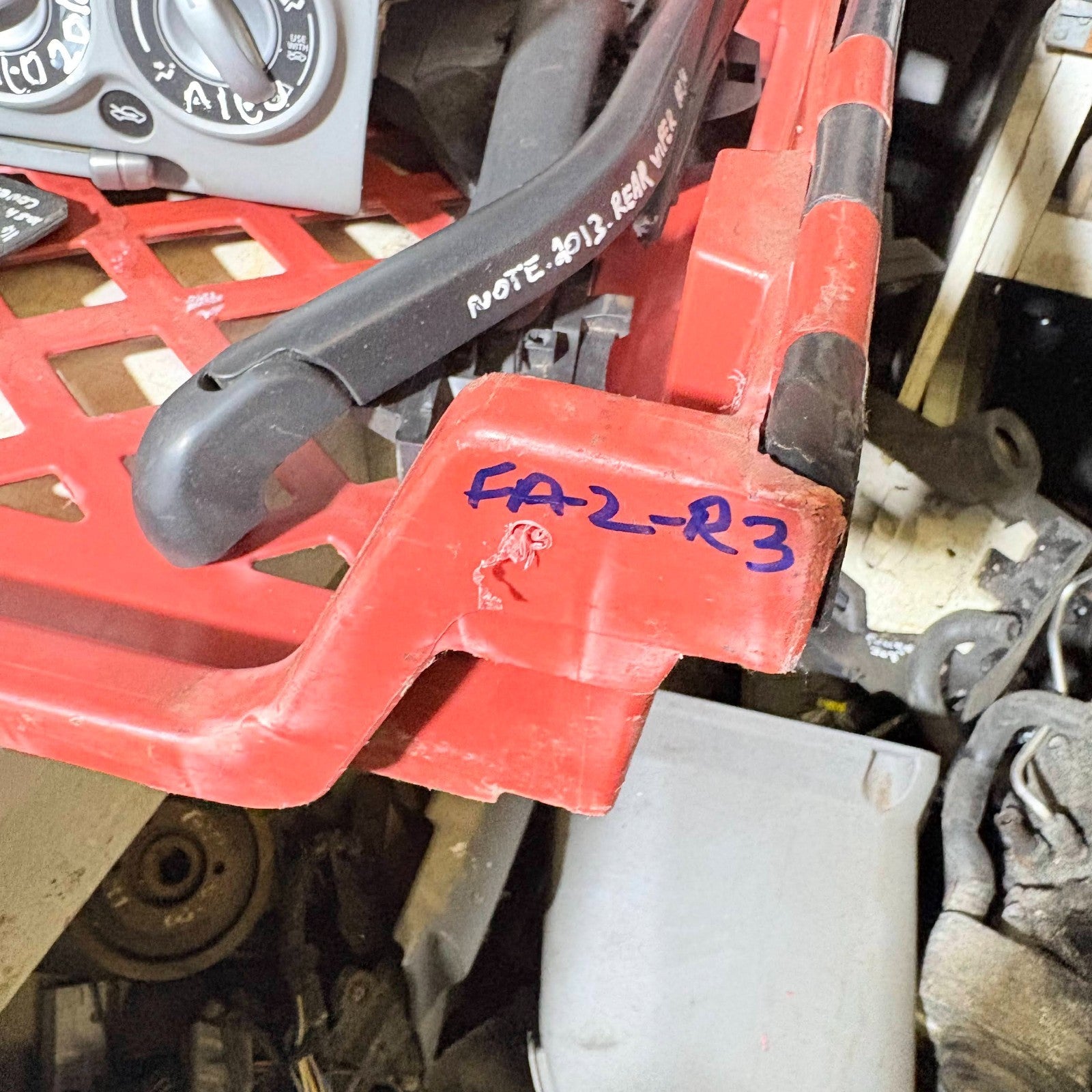 NISSAN NOTE 5 DOOR HATCHBACK 2006-2013 REAR WIPER ARM