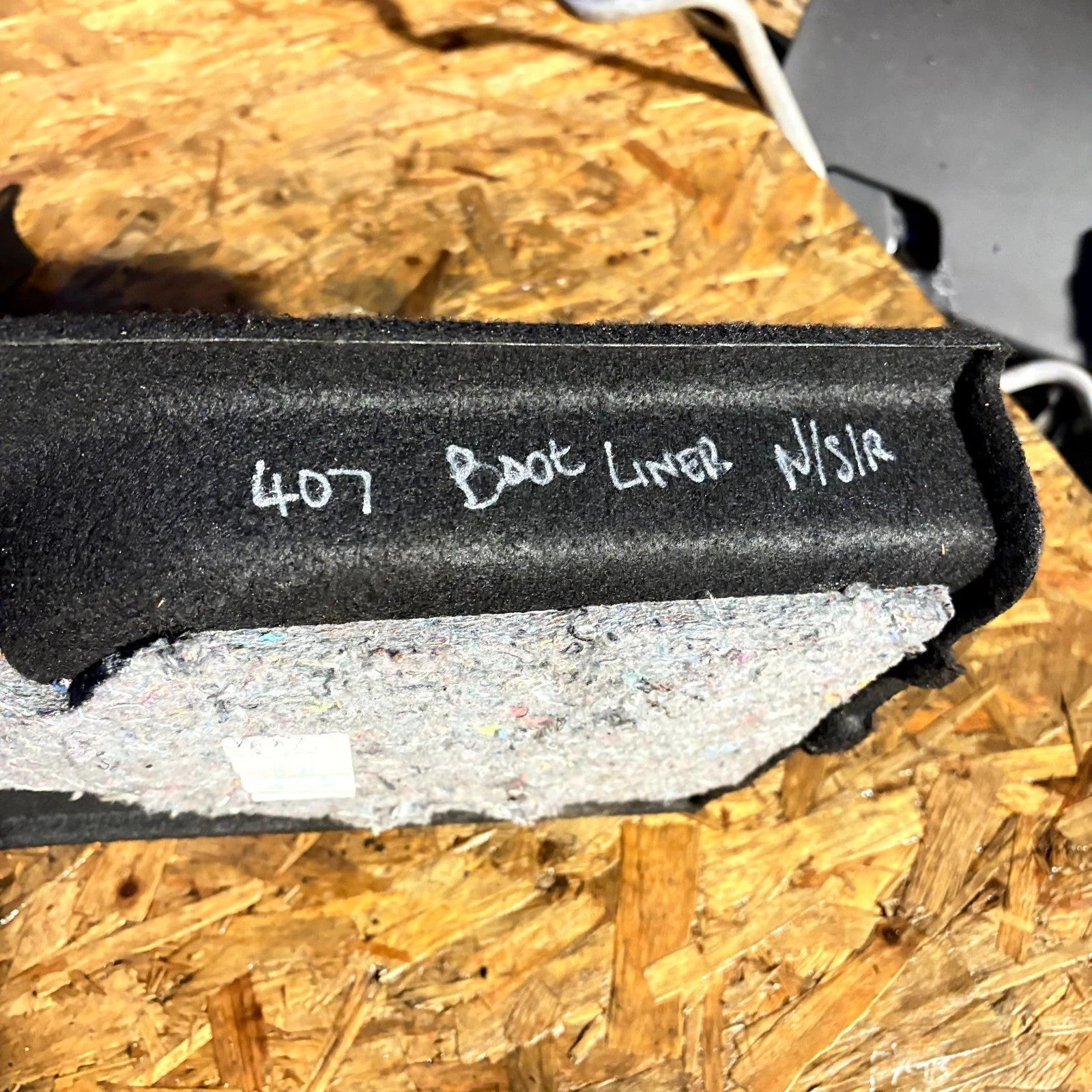 Peugeot 407 Mk1 2004?2010 Rear Left Side Trunk Storage Cover