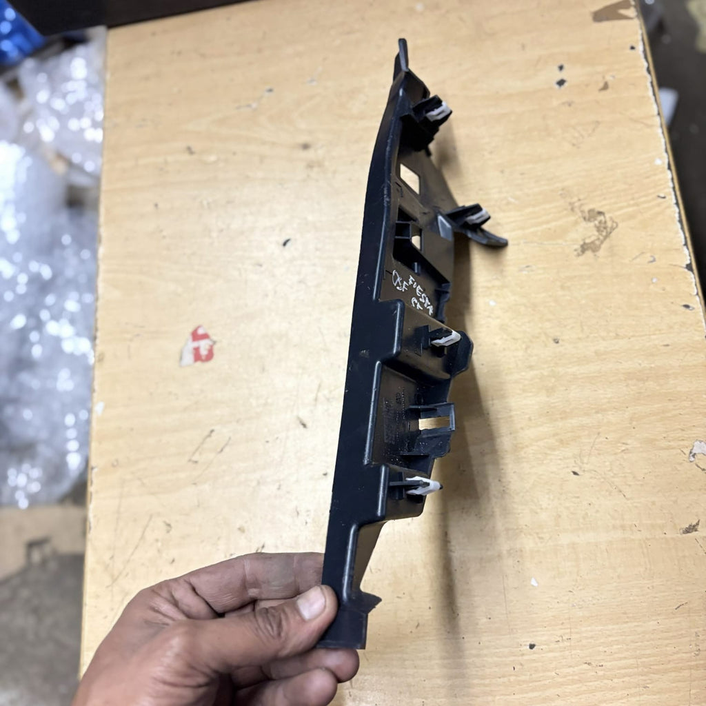 Ford Fiesta Mk8 B479 ST RHD Driver Dash Trim Bracket H1BB-A044C60-B 2017-2023