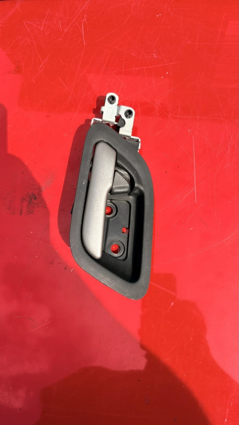 HONDA FR-V BE NSR Left Rear Internal Opening Handle 2005