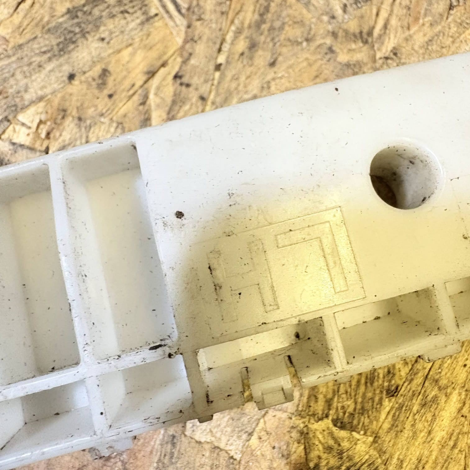 NOS, 2012 Nissan Juke F15 Rear Bumper bracket. 85228-BA61A. #42