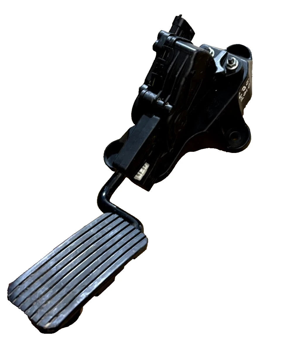 Hyundai i30 MK1 2007-2012 FD 1.6 CRDi Throttle Pedal - Accelerator Pedal