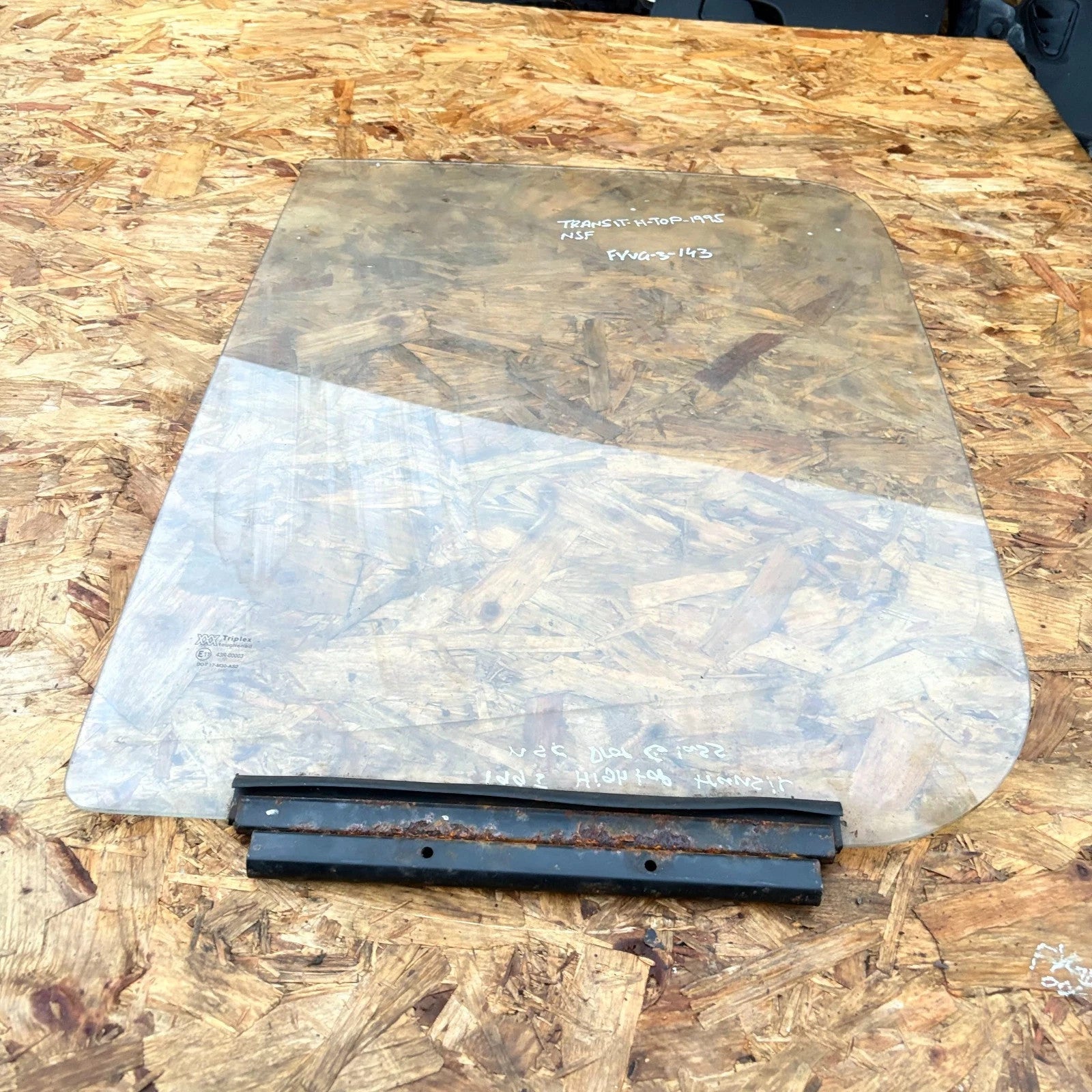 MK4 Ford Transit High Top NSF Front Door Drop Glass Passenger Left 43R-00003