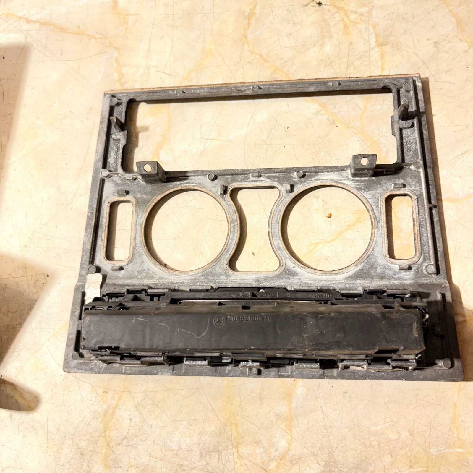 MERCEDES E CLASS W210 HEATER CONTROL TRIM SURROUND 2108210071