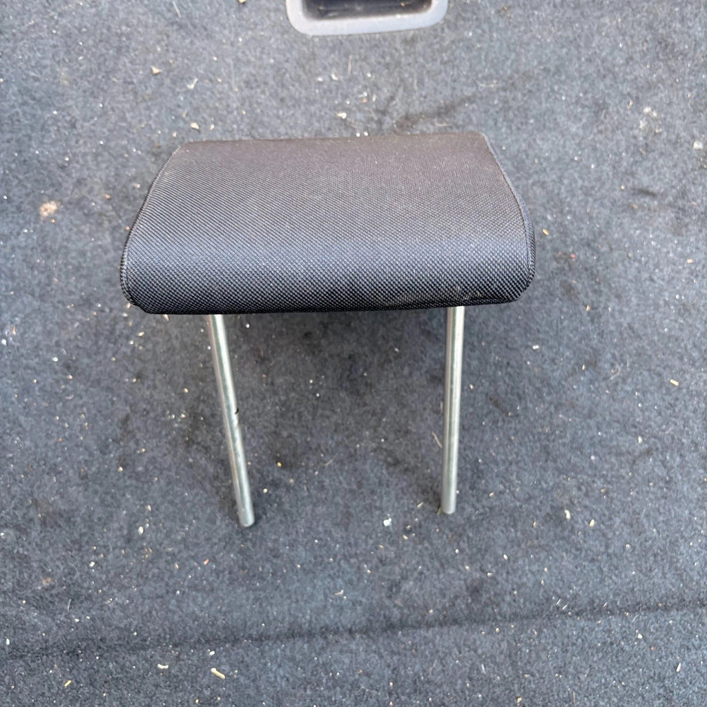 Hyundai i30 MK1 FD 07-12 Rear Right Offside OSR Outer Seat Cloth Headrest Unit