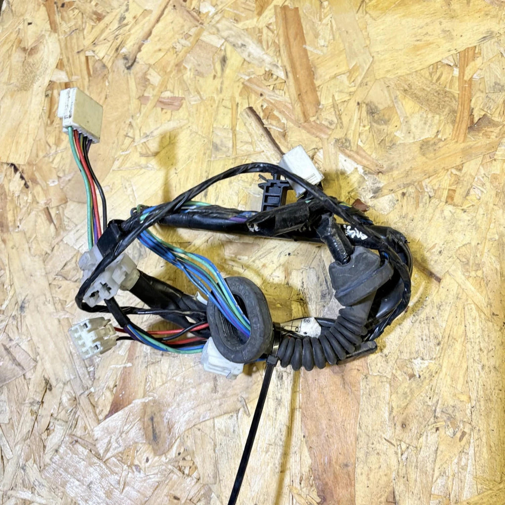 Daihatsu Sirion M300/Passo KGC10 Rear RH Door Wiring Loom 82153B1020 2006-2010