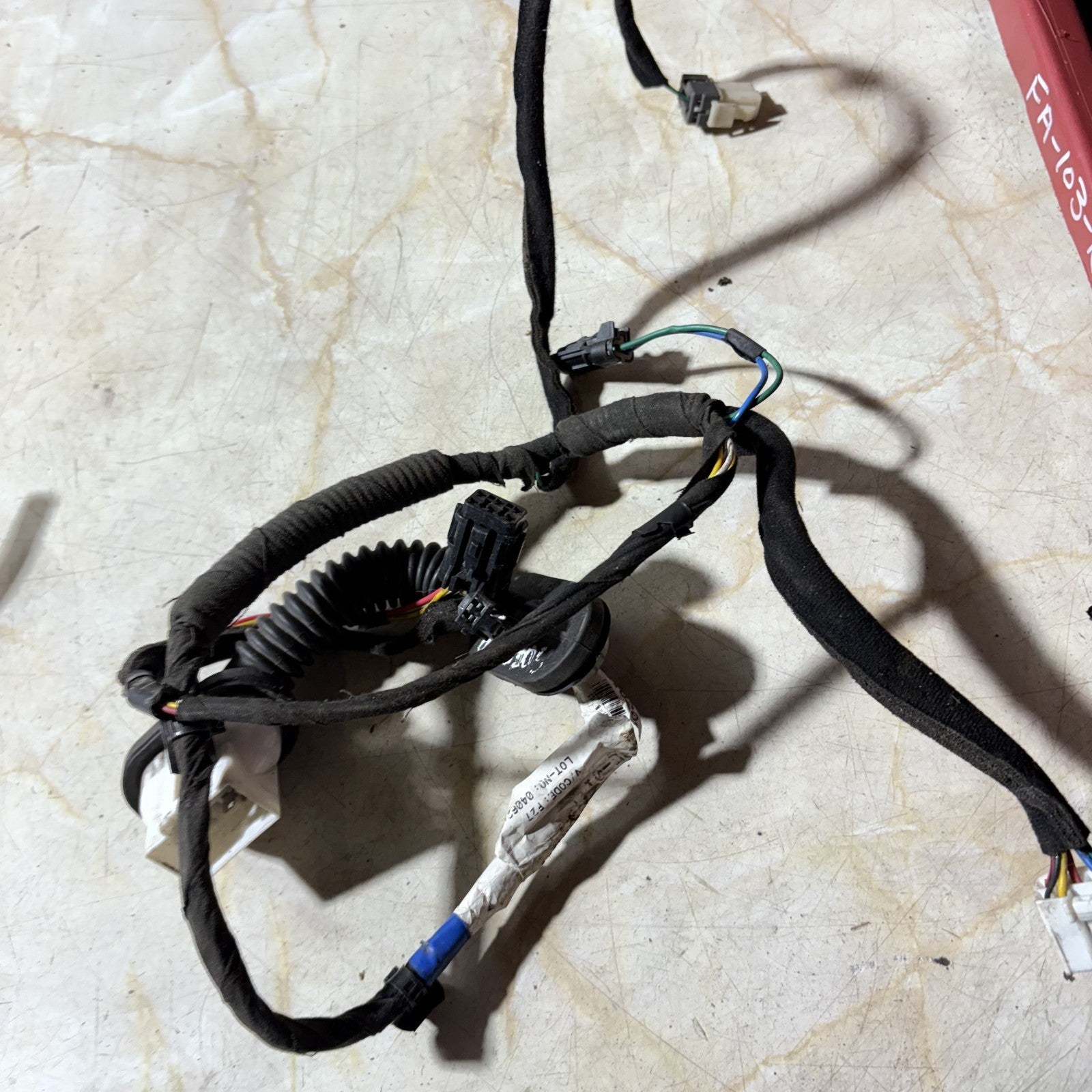 Kia Sorento 2005 Front Door Wiring Harness Loom Right