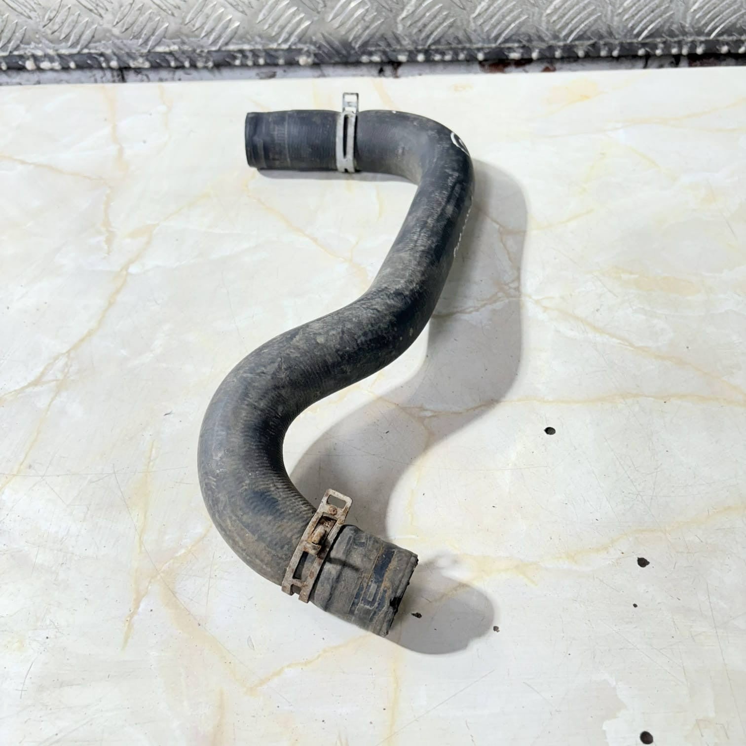 FORD FIESTA WATER PIPE BULKHEAD SINGLE 1.25 PETROL MK7 2013 8V21-18K579-A