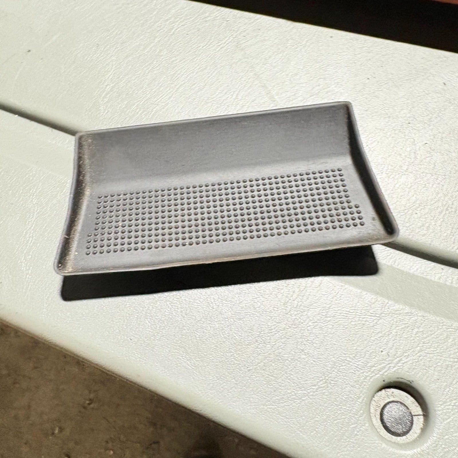 VOLVO V50 2004-2012 FRONT CENTRE CONSOLE STORAGE RUBBER MAT INSERT 8686035