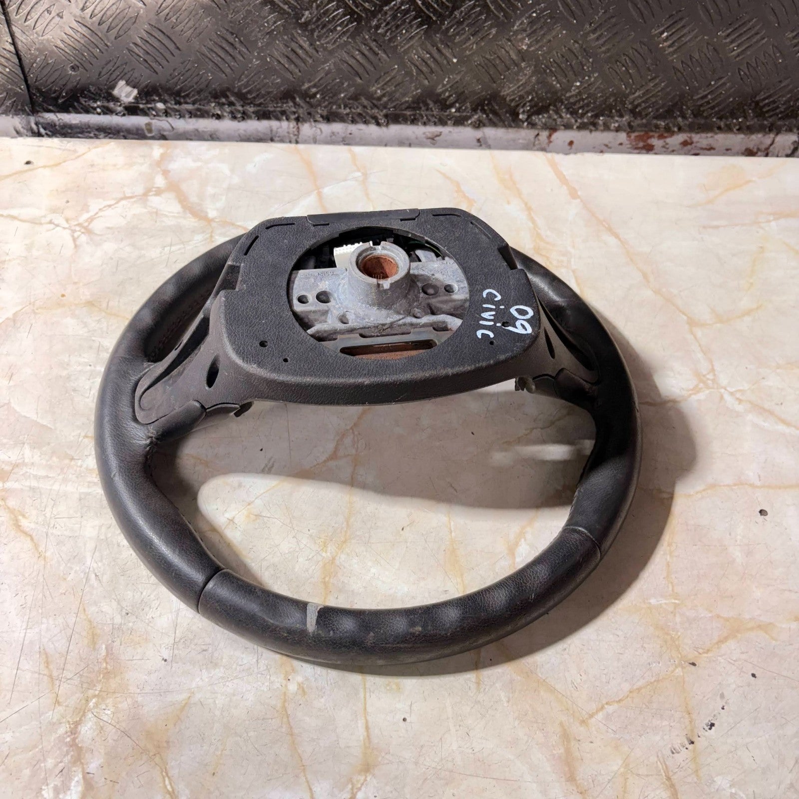 HONDA CIVIC MK8 2005-2011 LEATHER MULTIFUNCTION STEERING WHEEL 78500-SMJ-J541-M1