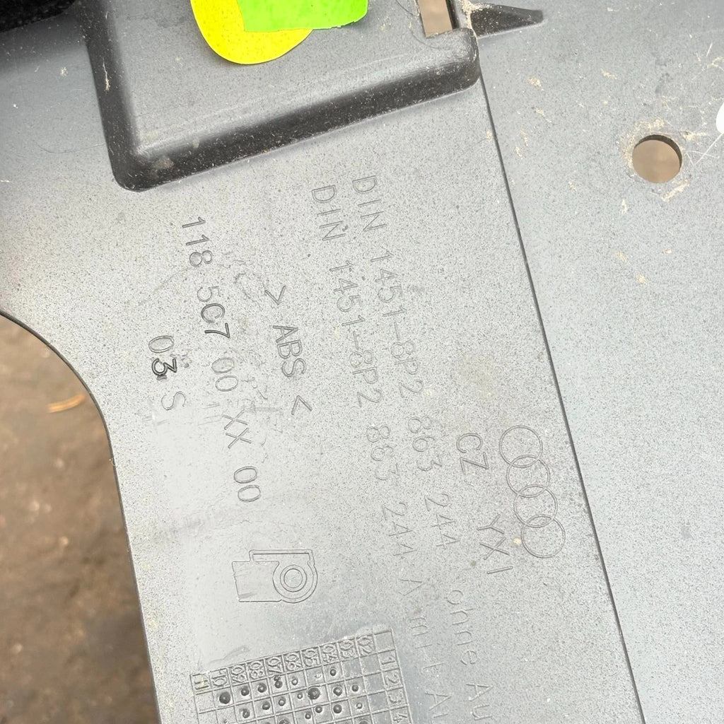 Audi RS3 8P Centre Console With Arm Rest Hole 8P2863244
