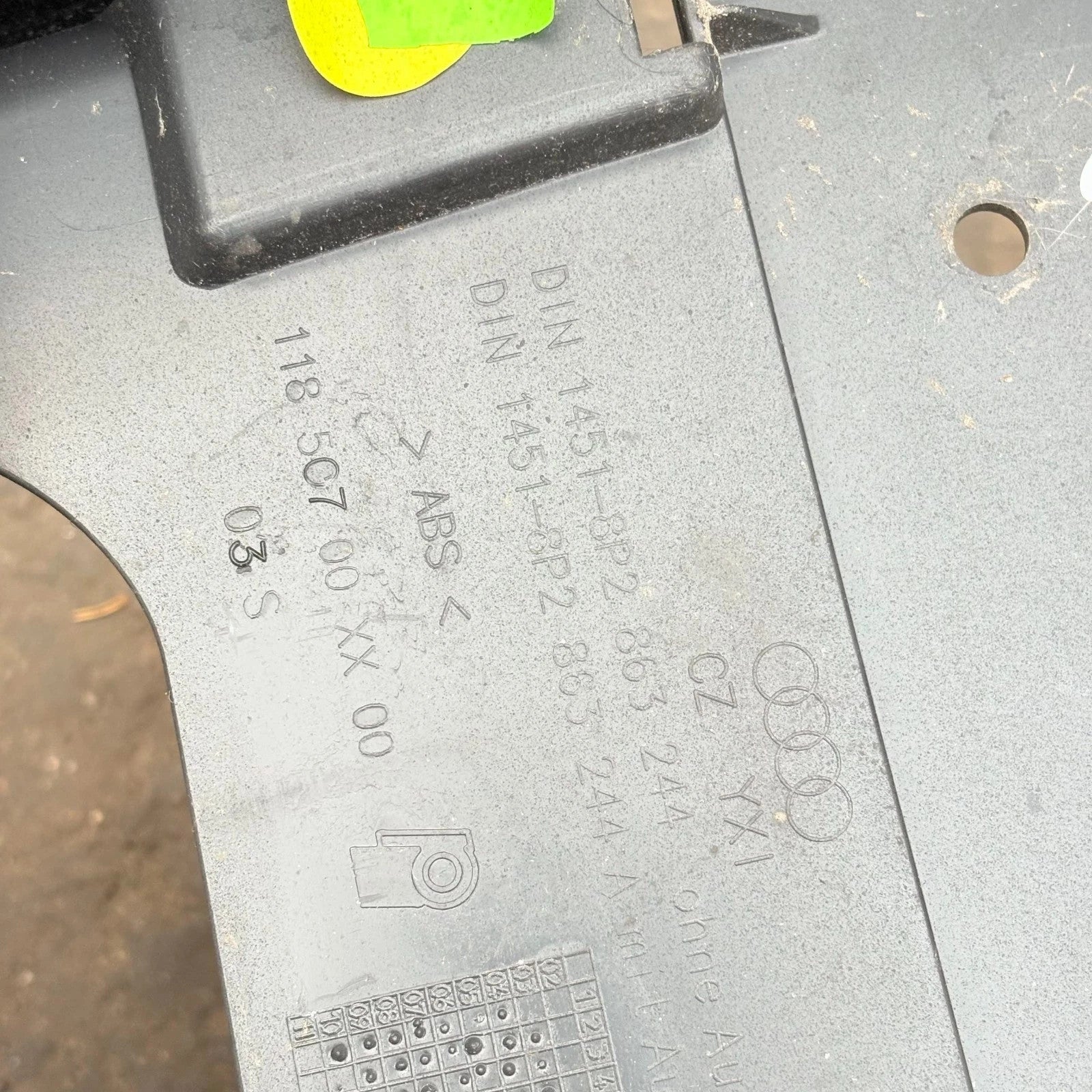 Audi RS3 8P Centre Console With Arm Rest Hole 8P2863244