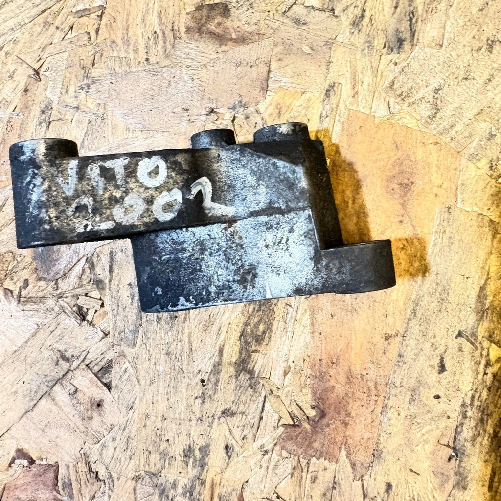 MERCEDES VITO 2002 Arm trim injection