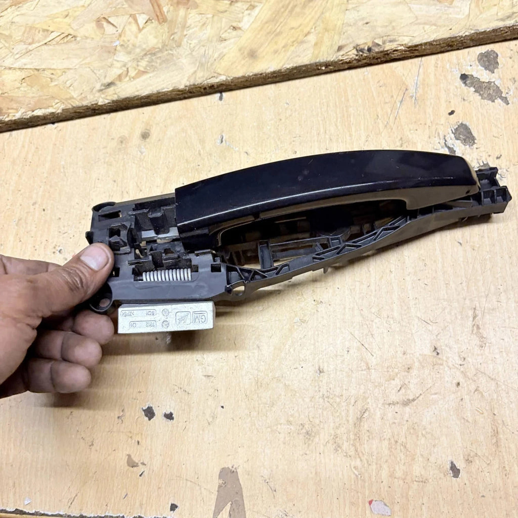 Opel Mokka 2013 N/S Front Outer Door Handle Black 5 Door