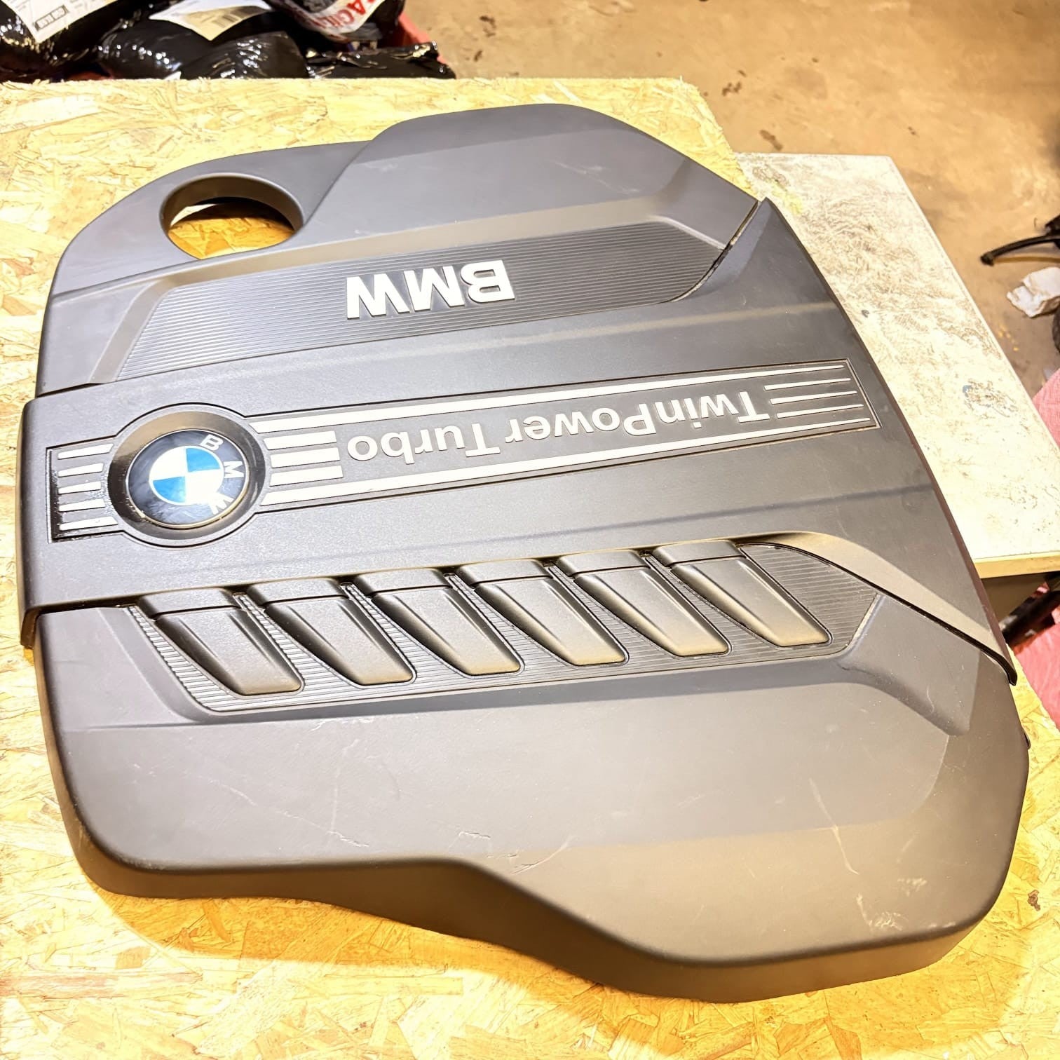 BMW X5 E70 Diesel Top engine cover trim SP6398 JUT160040