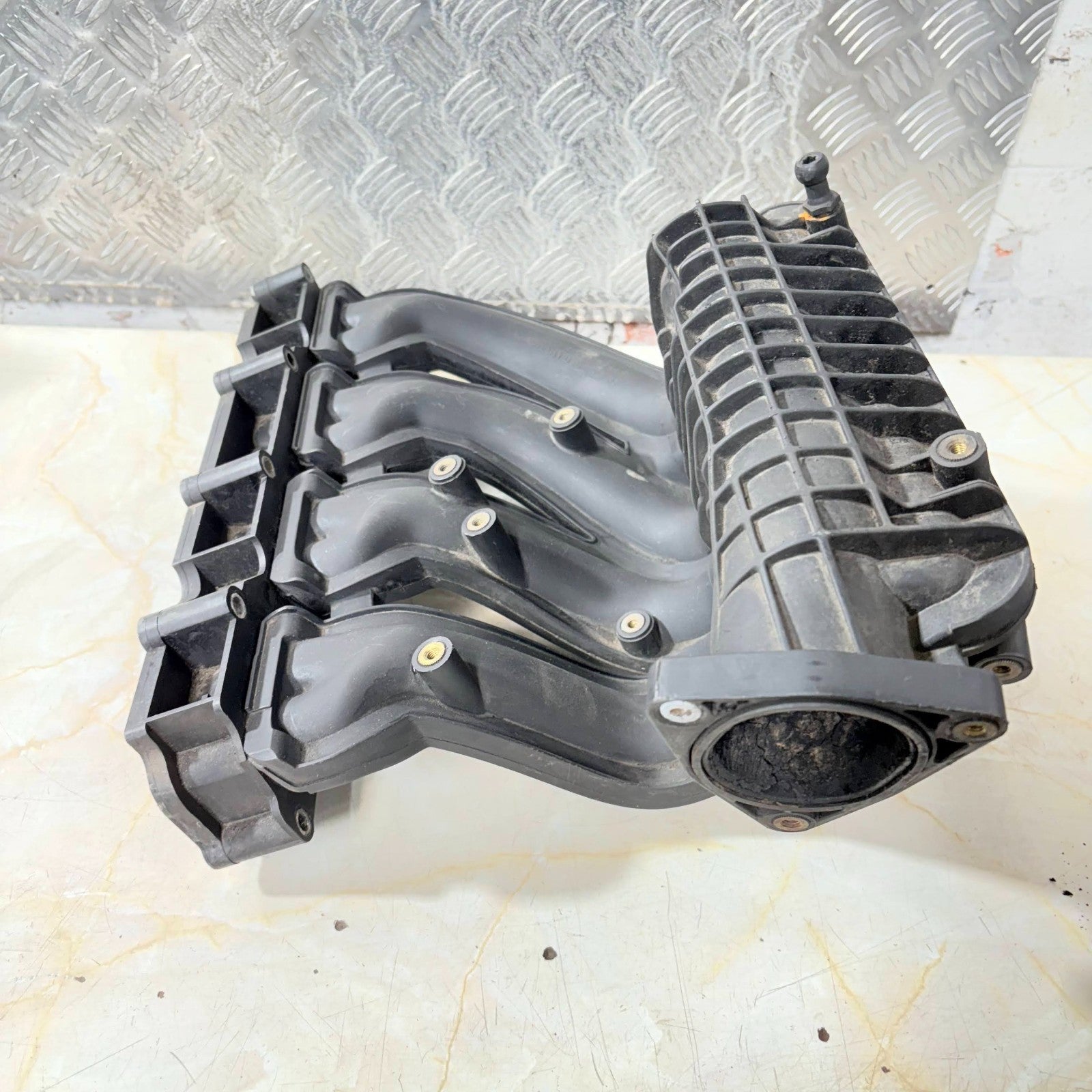 Mercedes C-Class W202 2.2 CDI Intake Manifold A6110901737 1997-2000 C200/C220