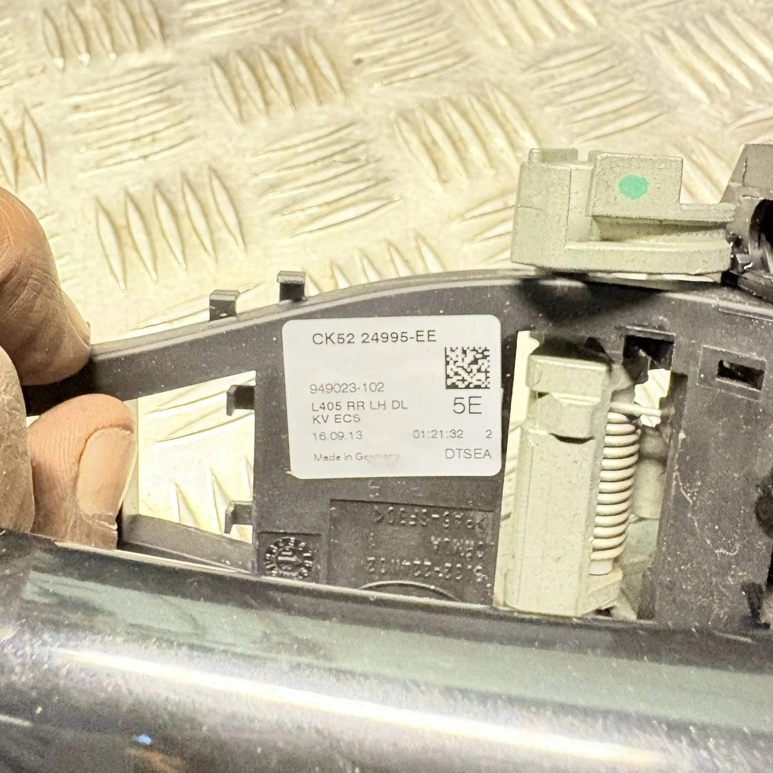 2013 RANGE ROVER VOGUE L405 REAR Right EXTERIOR DOOR HANDLE CK5224995-EE A196