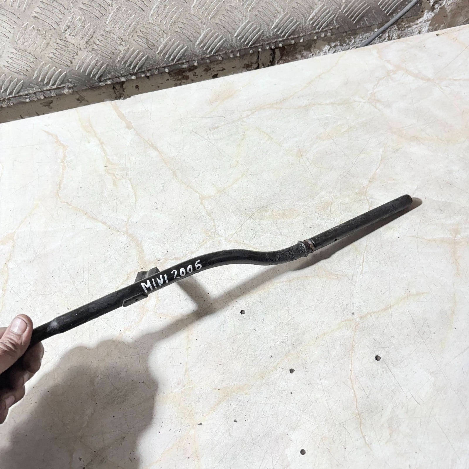 2006 Mini Oil Dipstick R05-400172