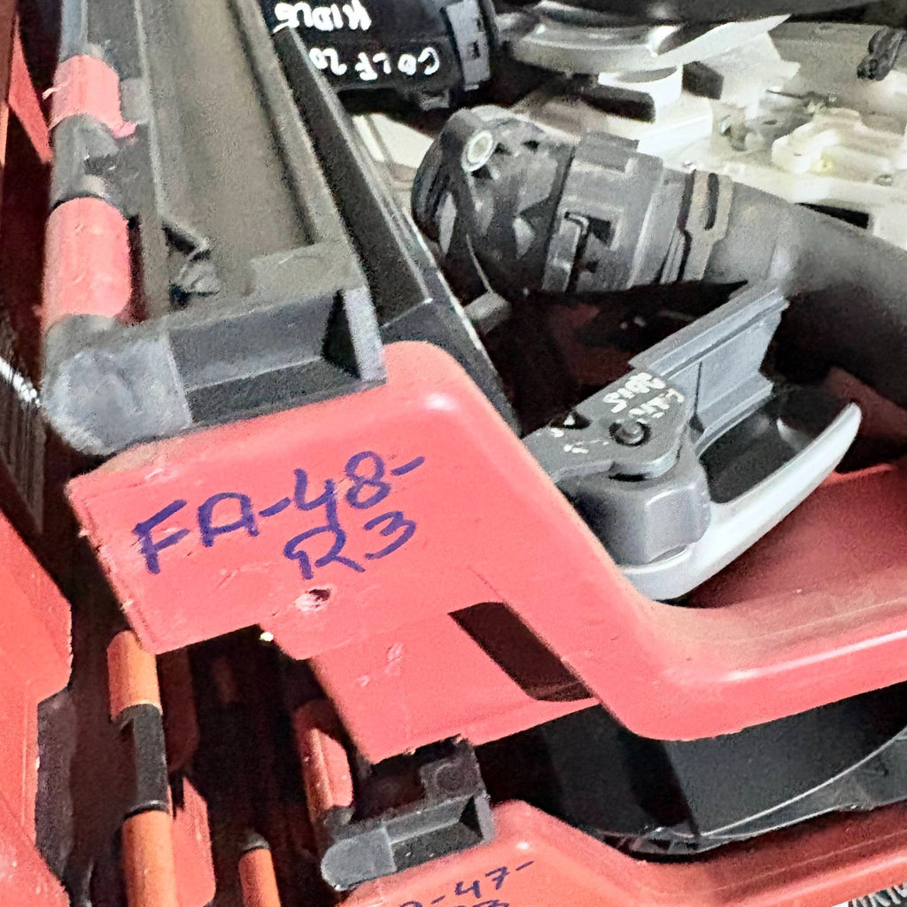 AUDI A4 REAR LEFT PASSENGER SIDE WINDOW REGULATOR 8K0 959 811 A 2014