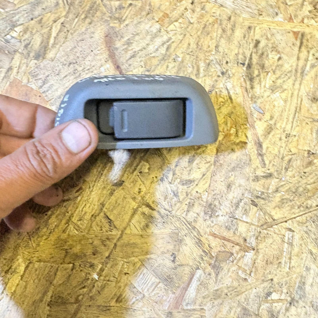 2010 TOYOTA AYGO MK1 1.4 PASSENGER SIDE FRONT WINDOW SWITCH 74232-0H010