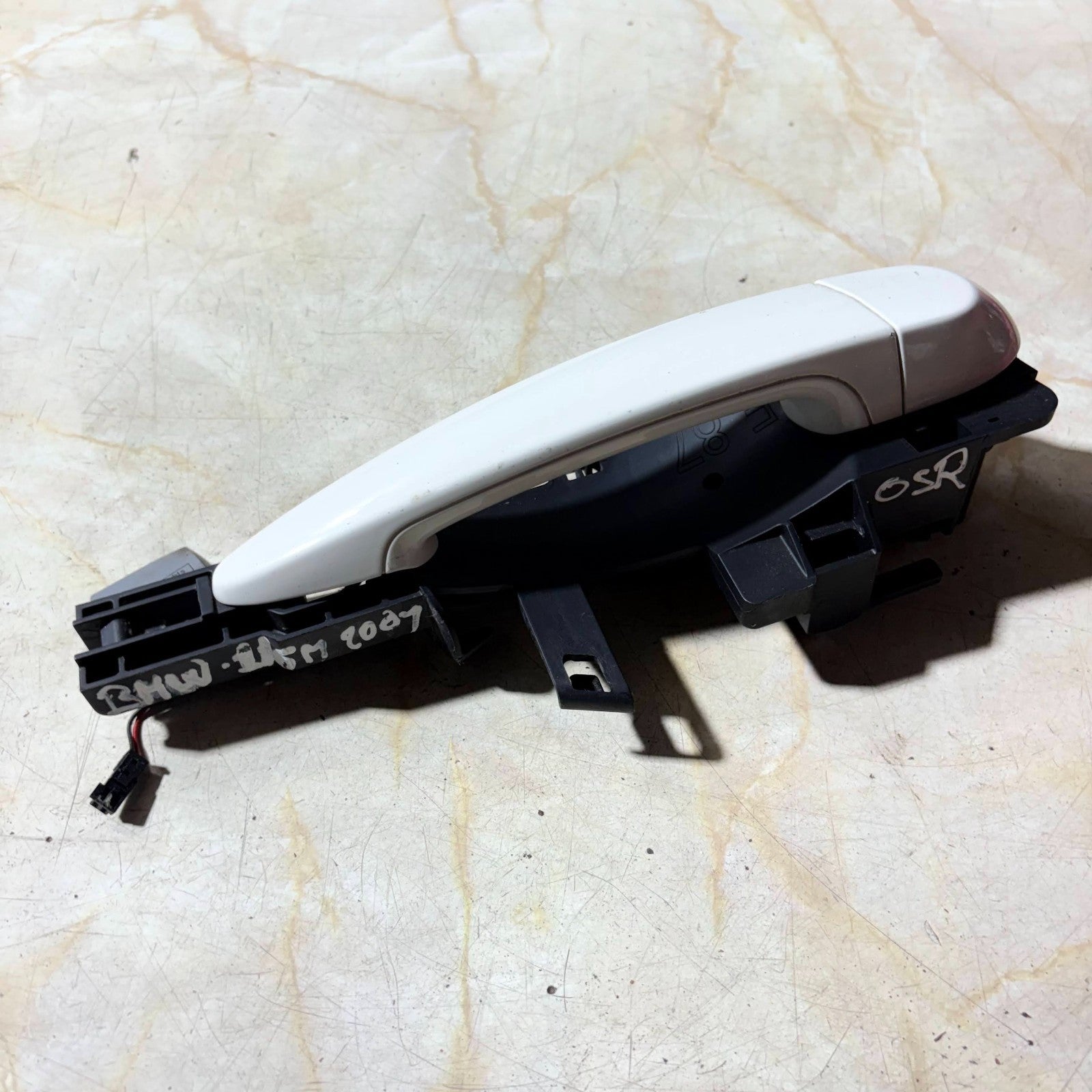 BMW 2007 Rear Right Driver Side Outer Door Handle 140107-10