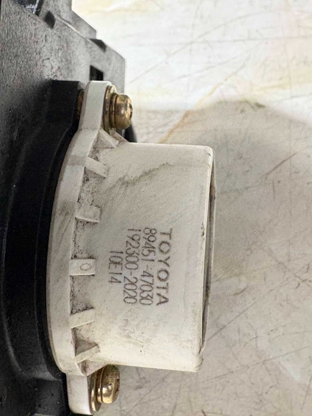 TOYOTA PRIUS 04-09 AUTO GEAR SHIFTER SELECTOR LEVER 89451-47030