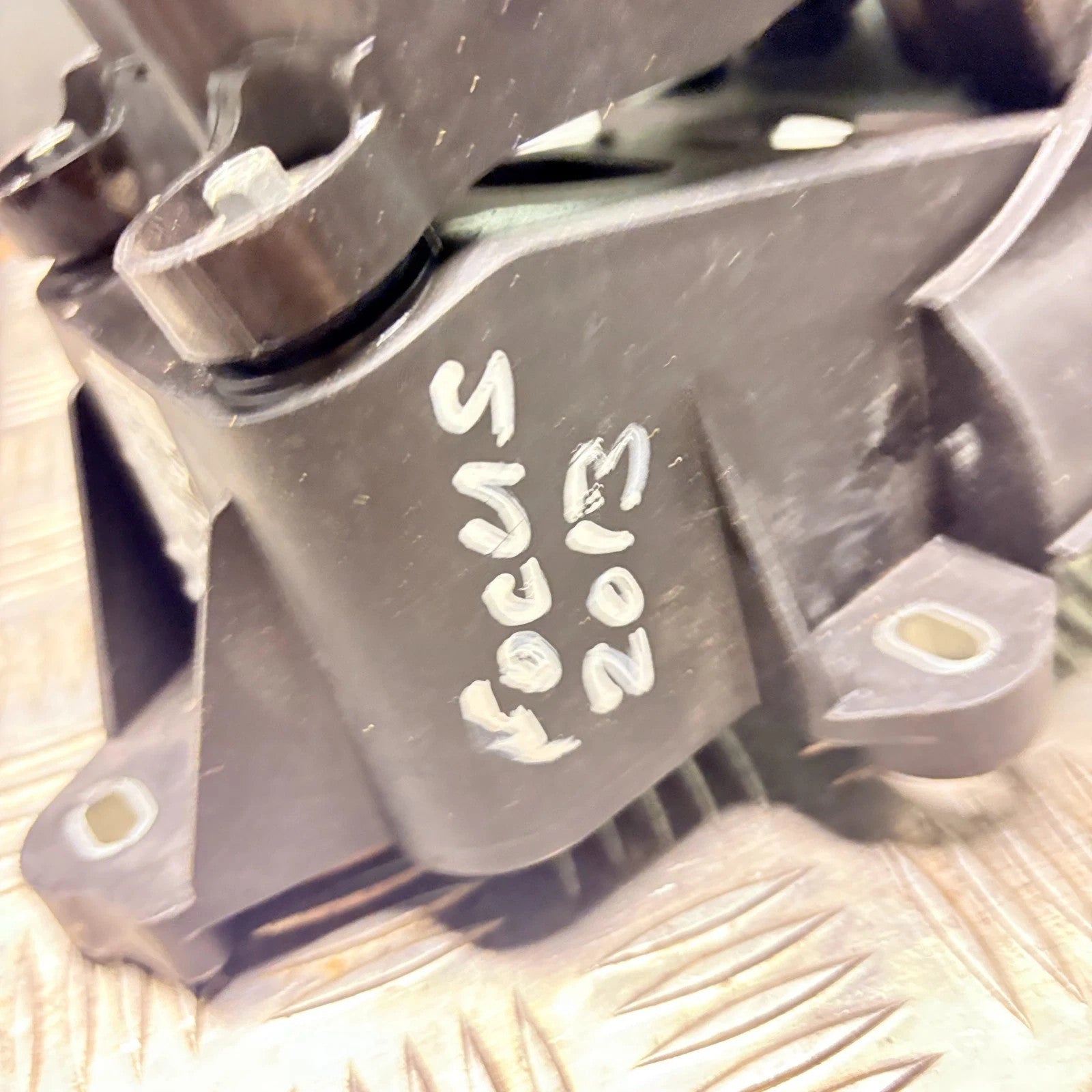 FORD FOCUS GEAR SELECTOR 6 SPEED MANUAL BV6R7C453DKC 2013 Mk3