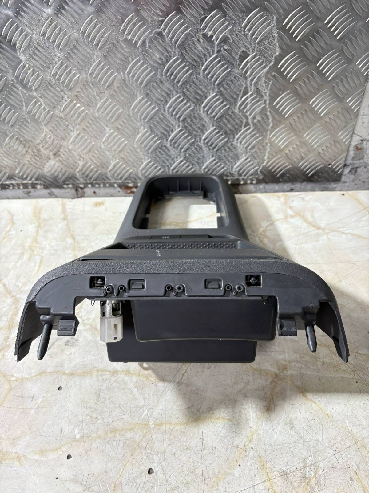 VW Golf Plus 2005-2009 Tiguan 2008-2011 Console Trim 5M2863476C 5M2863487A RHD