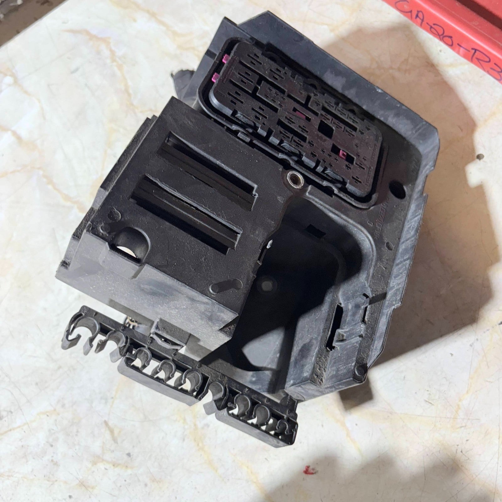 VW Golf Mk5 1K Engine Bay Fuse/Relay Box Base 1K0937507B 2003-2009