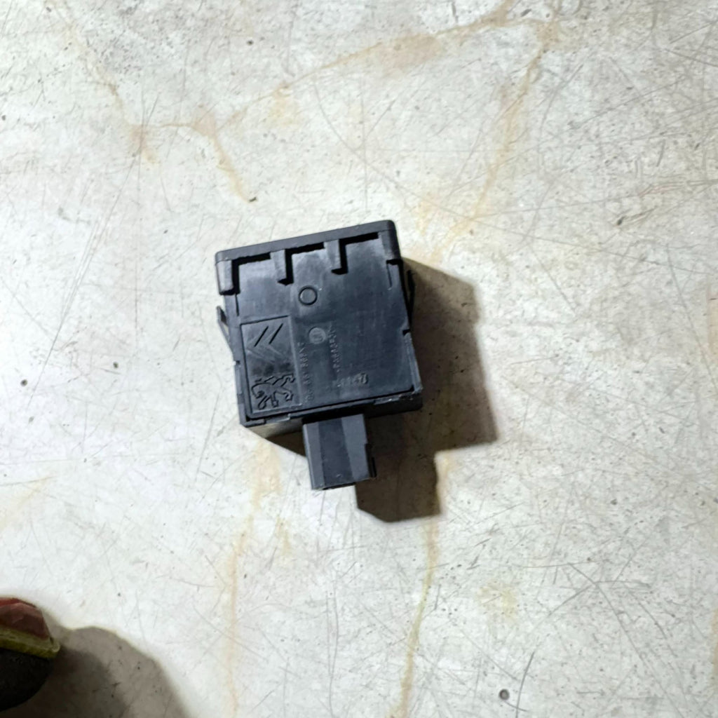 CITROEN C3 HEADLIGHT RANGE CONTROL LIGHT CONTROLLER