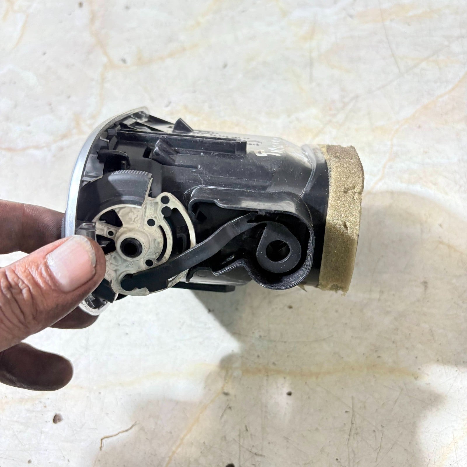 Citroen C3 Picasso 2008-2017 Dashboard Air Vent Right Side 9683043377 8578009010