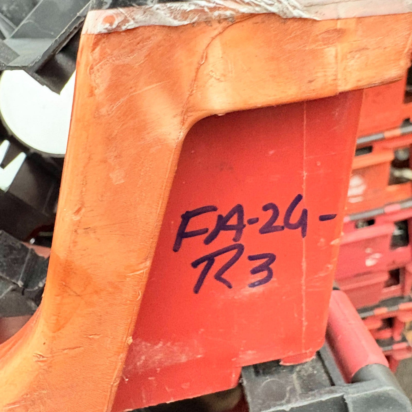 8P0907137 DECORATIVE MOULDING FOR AUDI A3 SPORTBACK 8PA 2.0 TDI