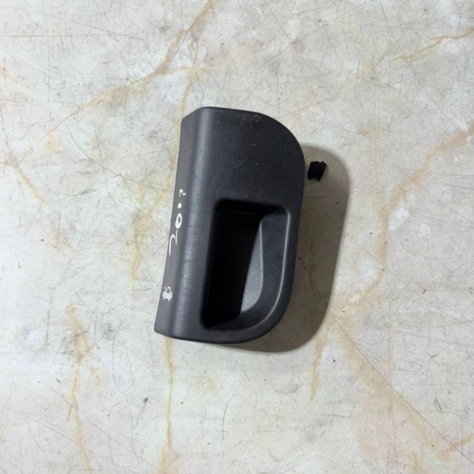 PEUGEOT BIPPER BIPPER NEMO QUBO BONNET RELEASE HANDLE 2017 735410607