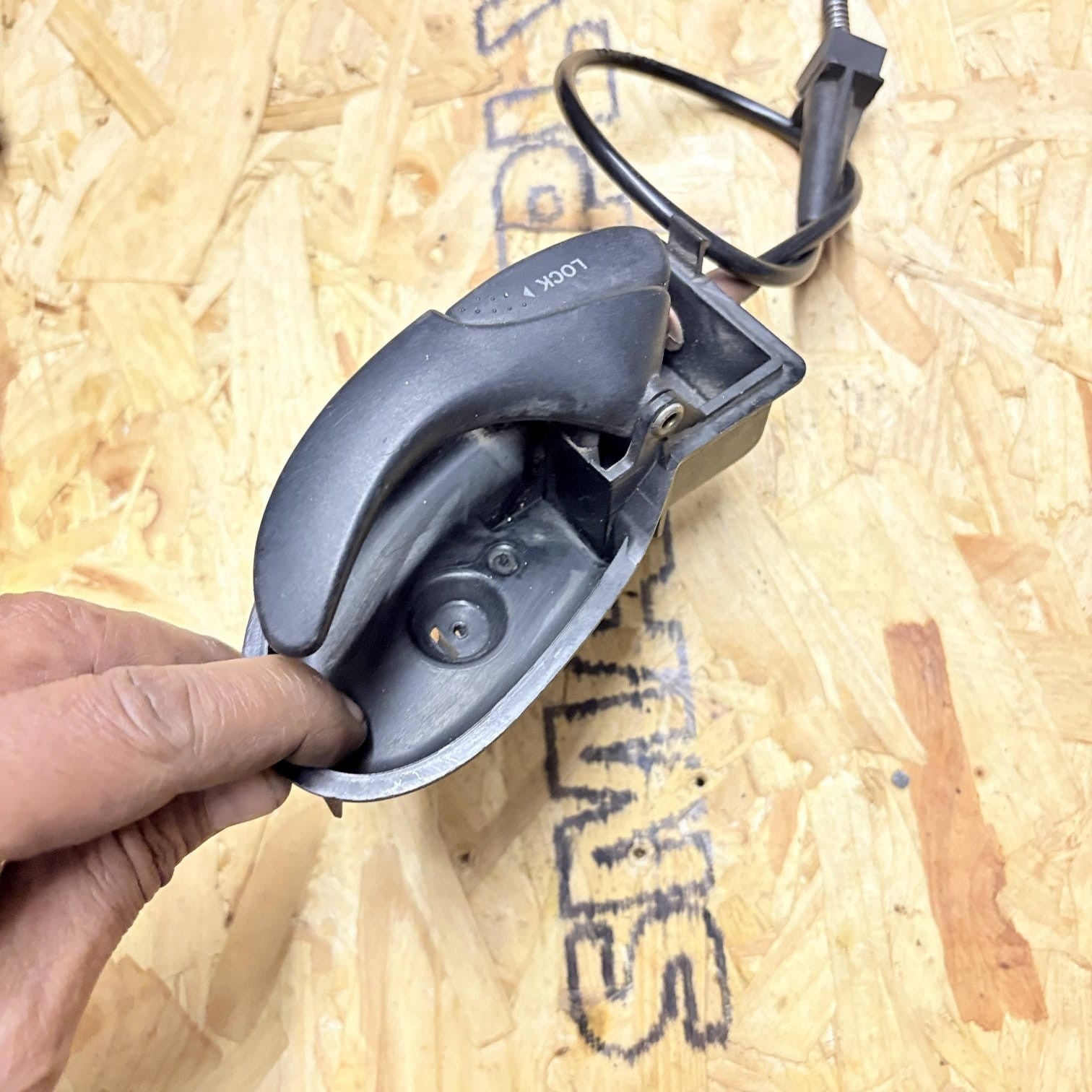 Ford Focus Mk1 10/98-11/04 Front Left Door Handle Lock XS41-A21813-DE 4057983