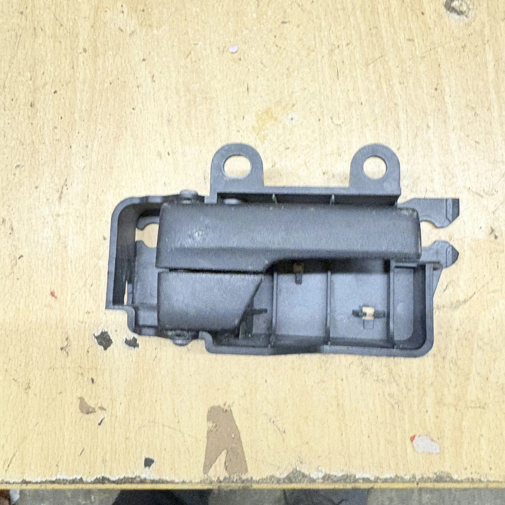 3m51r22600bb 3m51-r22600-bb Driver Front Door Handle Interior,UK535721-43 2006