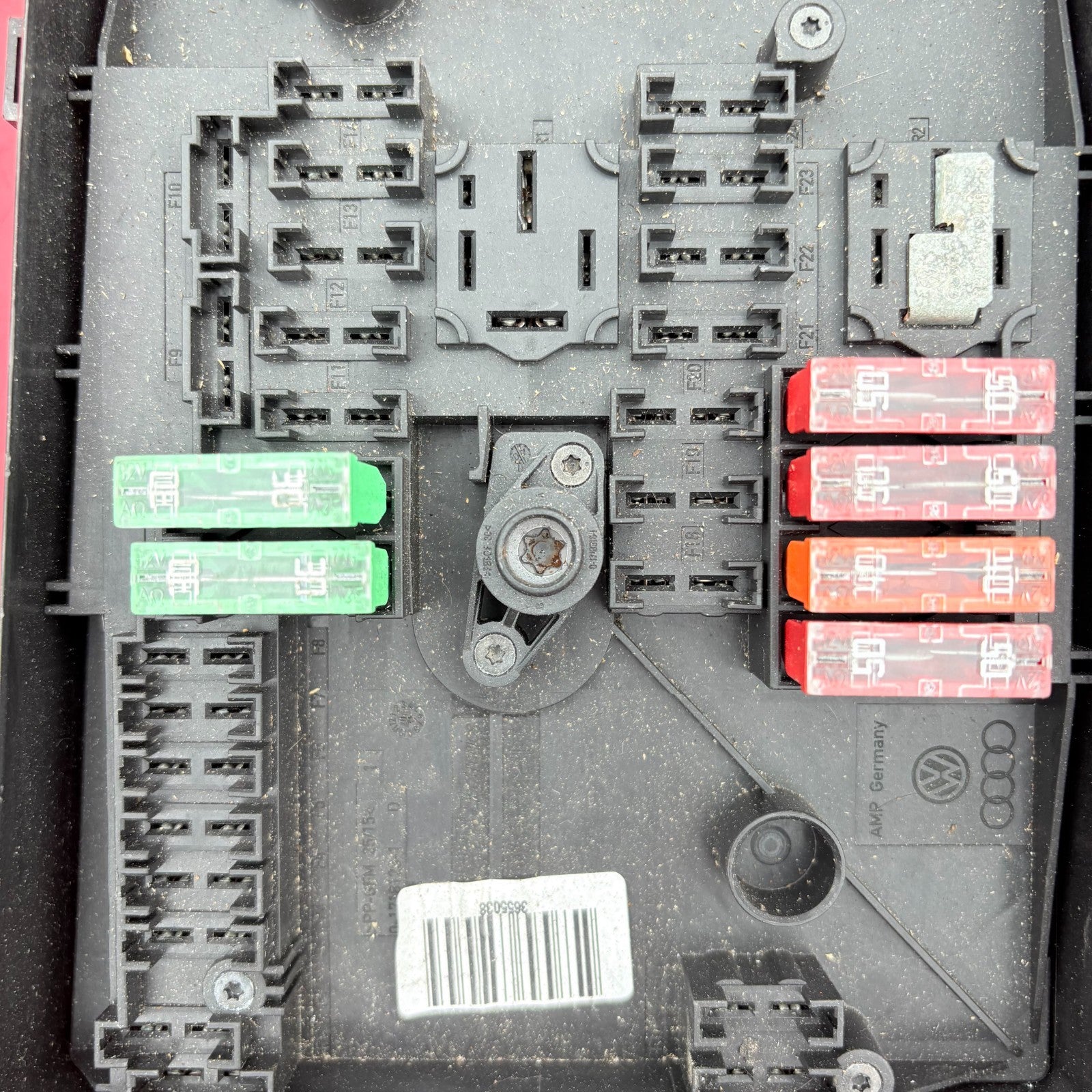 VW Golf 6 Mk6 Fuse Relay Box 1K0 937 125 A Engine Bay Diesel 2009-2013