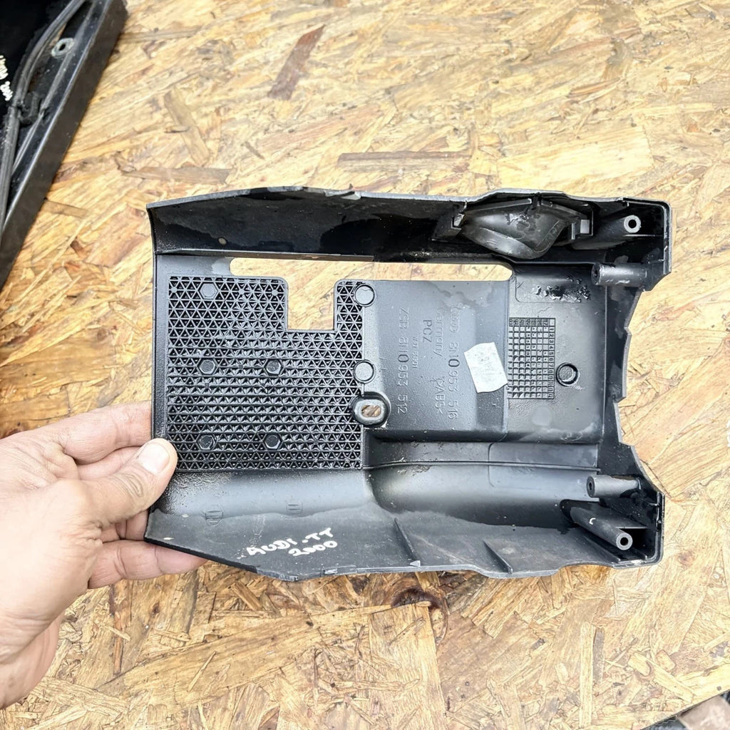 Audi TT 3.2 MK1 Quattro 8N Steering Column Lower Cover 8N0953516 2000