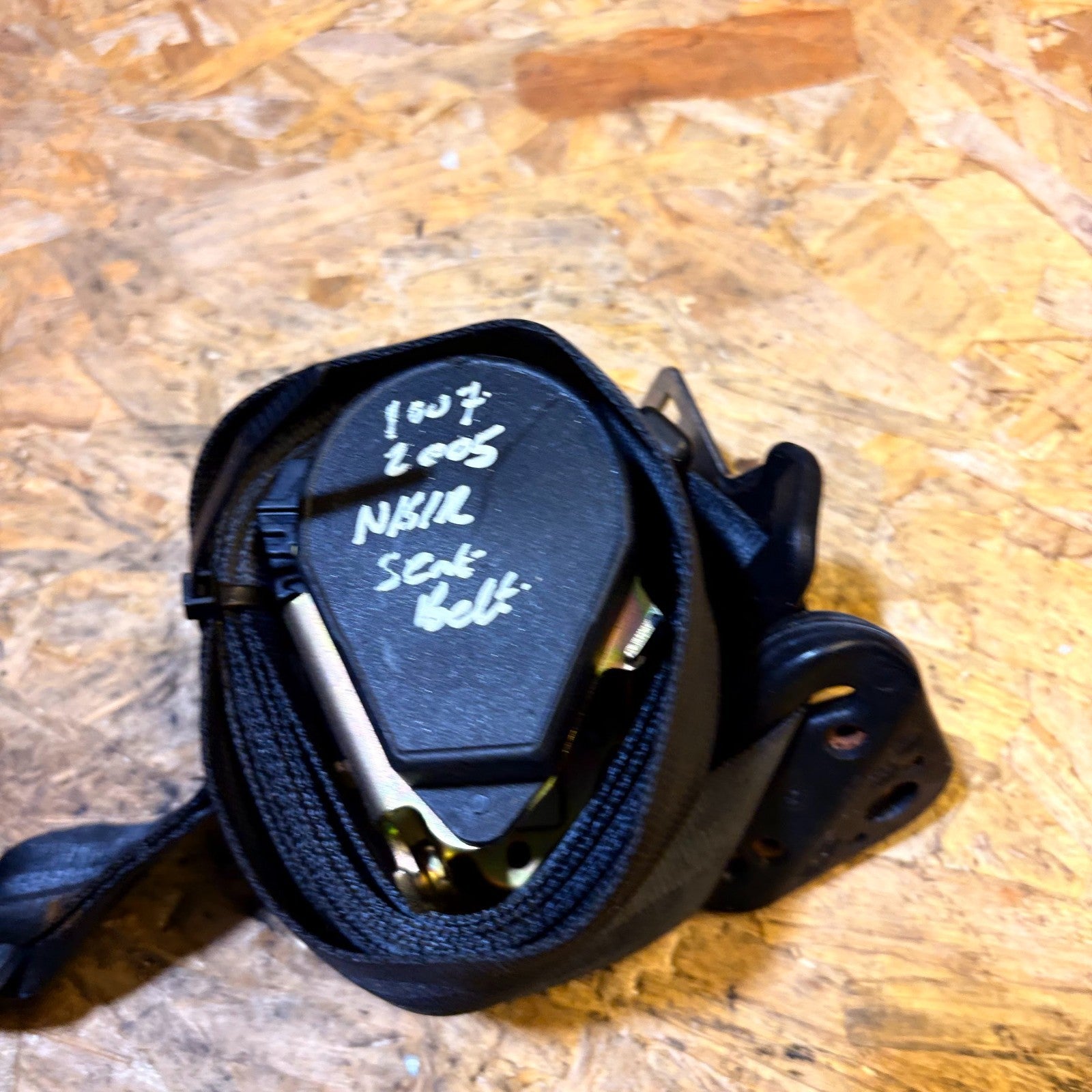 Peugeot 1007Mk1 2004-2009 Left Nearside Rear Seat Belt 0403069