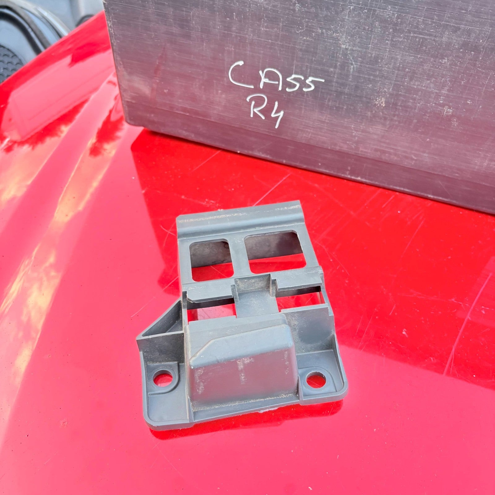 Mercedes Sprinter W906 NCV3 2010-2013 Front Right Bumper Bracket A9068850263