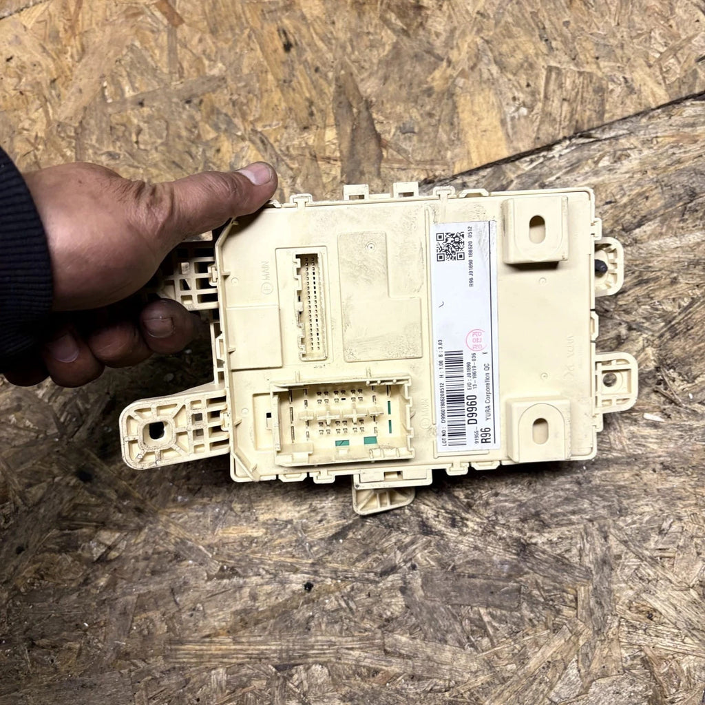 Kia Sportage 2016-2022 Dashboard Fuse Relay Box Module 91955-D9960 Instrument Ju