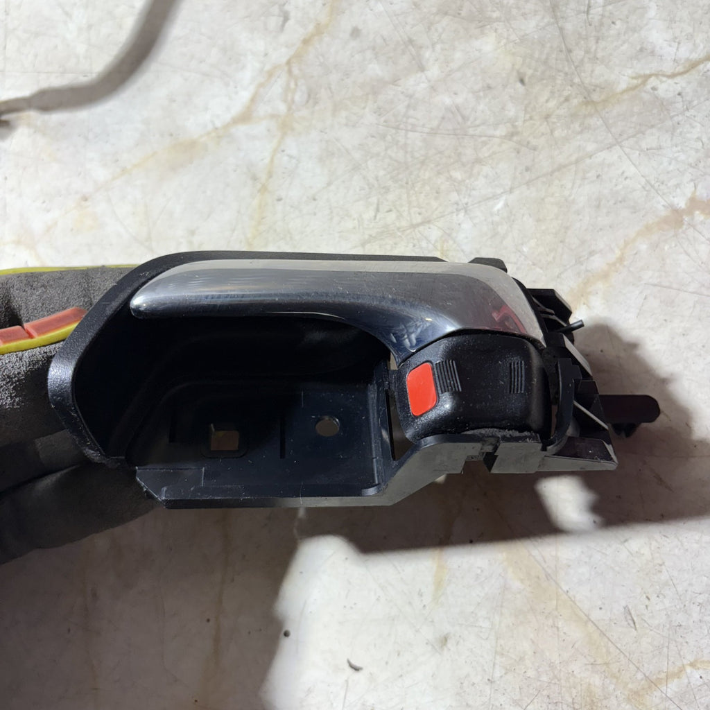 Toyota Prius Mk2 2004-2009Z Left Passenger Nearside Front Inner Door Handle