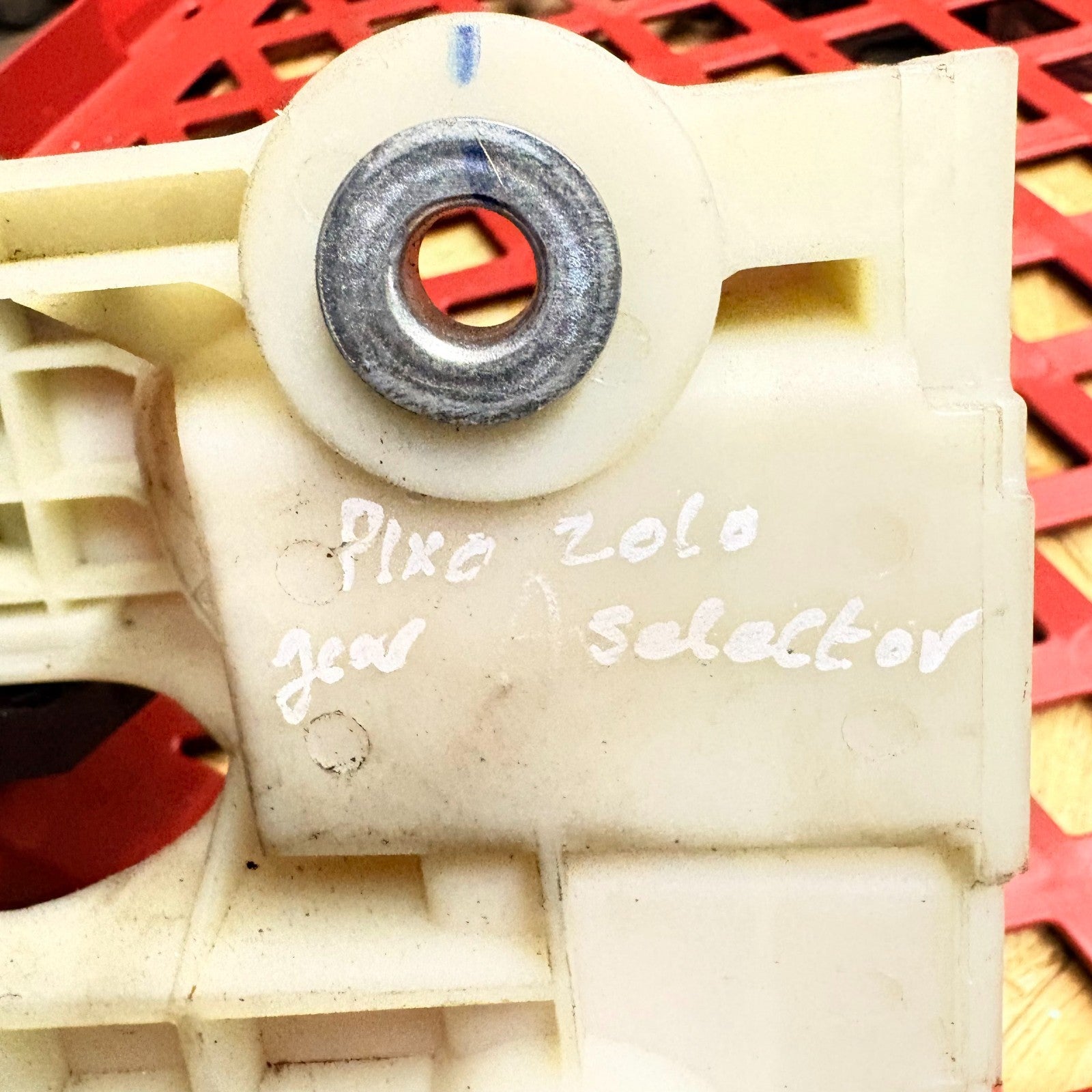 Nissan Pixo 2010 5 Speed Manual Gear Stick Shifter Selector