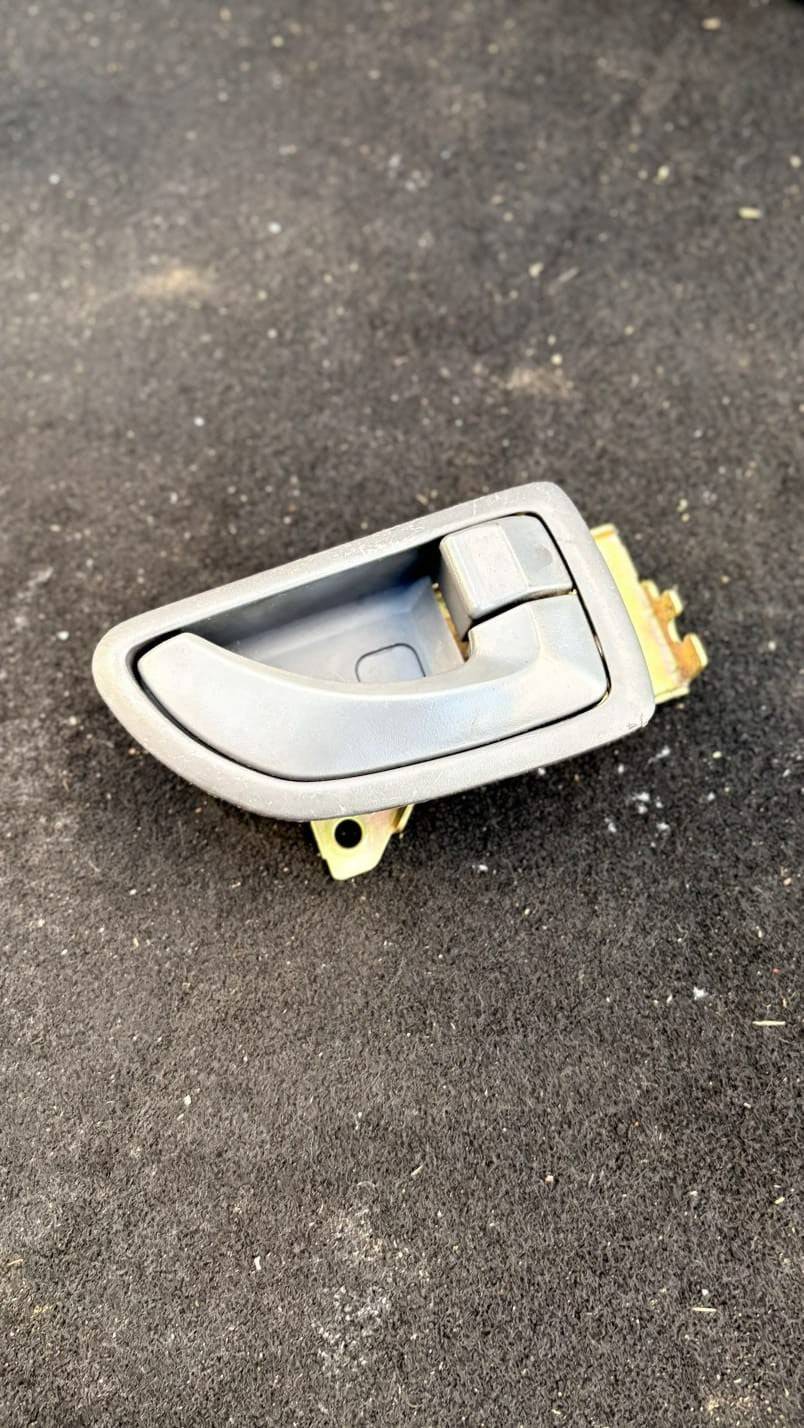 Kia Sorento rear drivers side back door interior handle